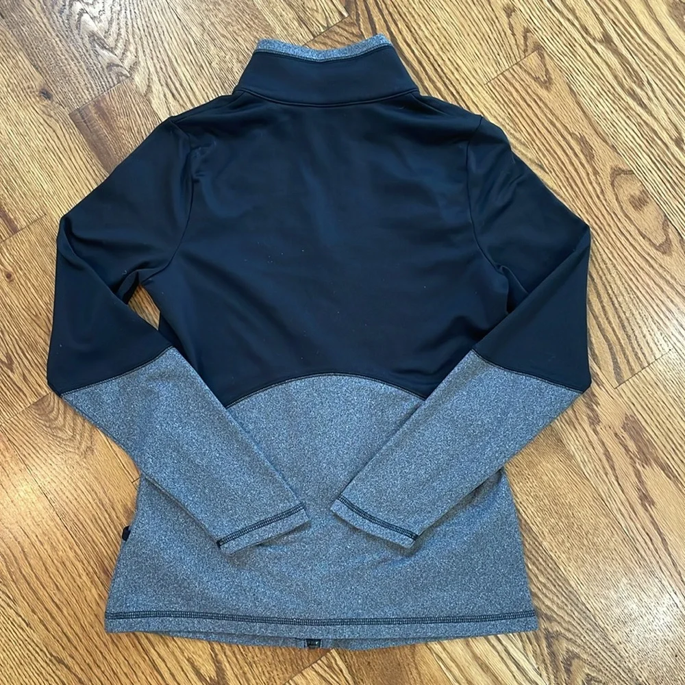 Women’s The North Face Zip Up Jacket/Coat. Size S/P. Excellent Condition.